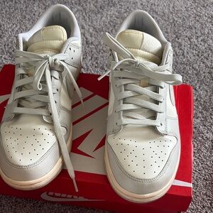 Nike Gray Sneakers Low-Top Breathable Design